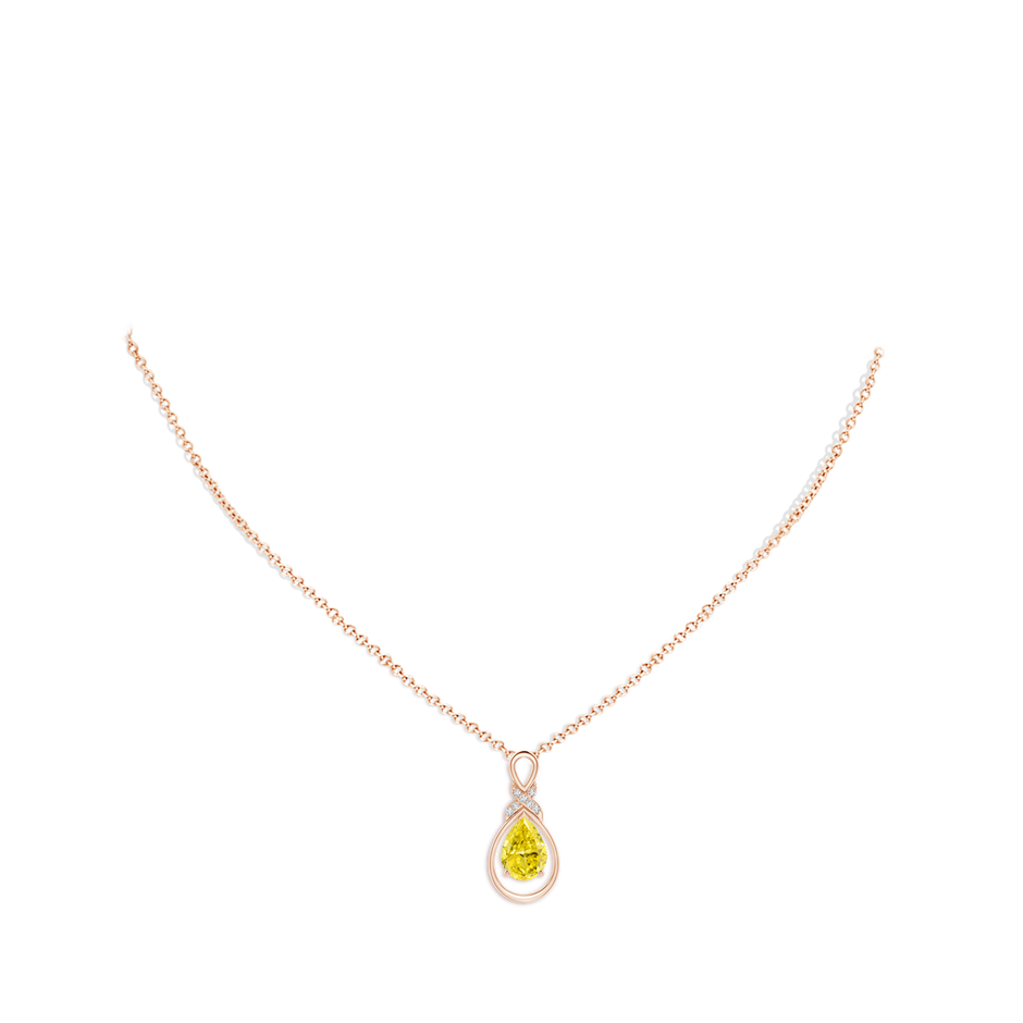 7x5mm AAAA Fancy Intense Yellow Diamond Infinity Pendant with 'X' Motif in Rose Gold pen