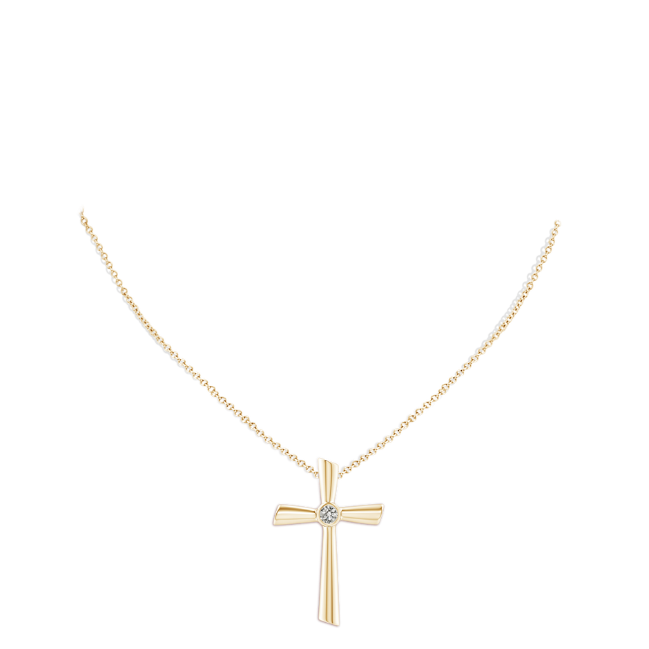 3.8mm KI3 Solitaire Diamond Cross Pendant in Yellow Gold pen