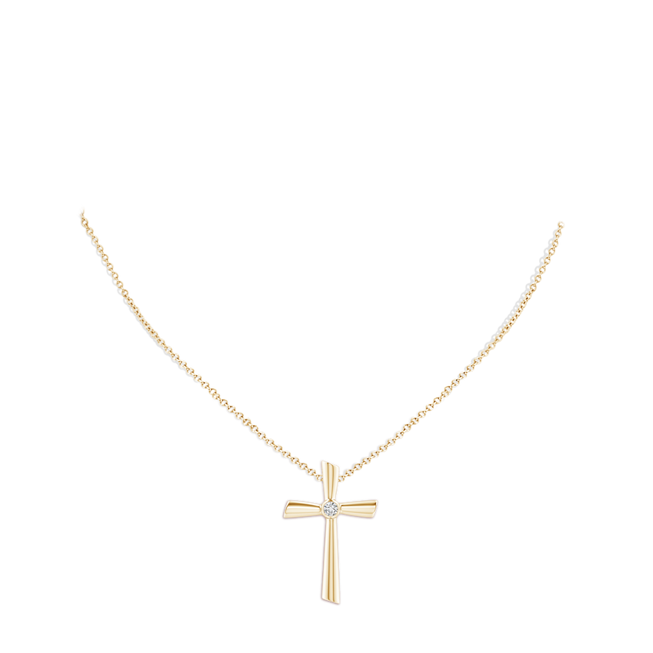 3mm HSI2 Solitaire Diamond Cross Pendant in 18K Yellow Gold pen