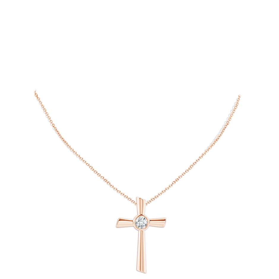 6.4mm GVS2 Solitaire Diamond Cross Pendant in Rose Gold pen