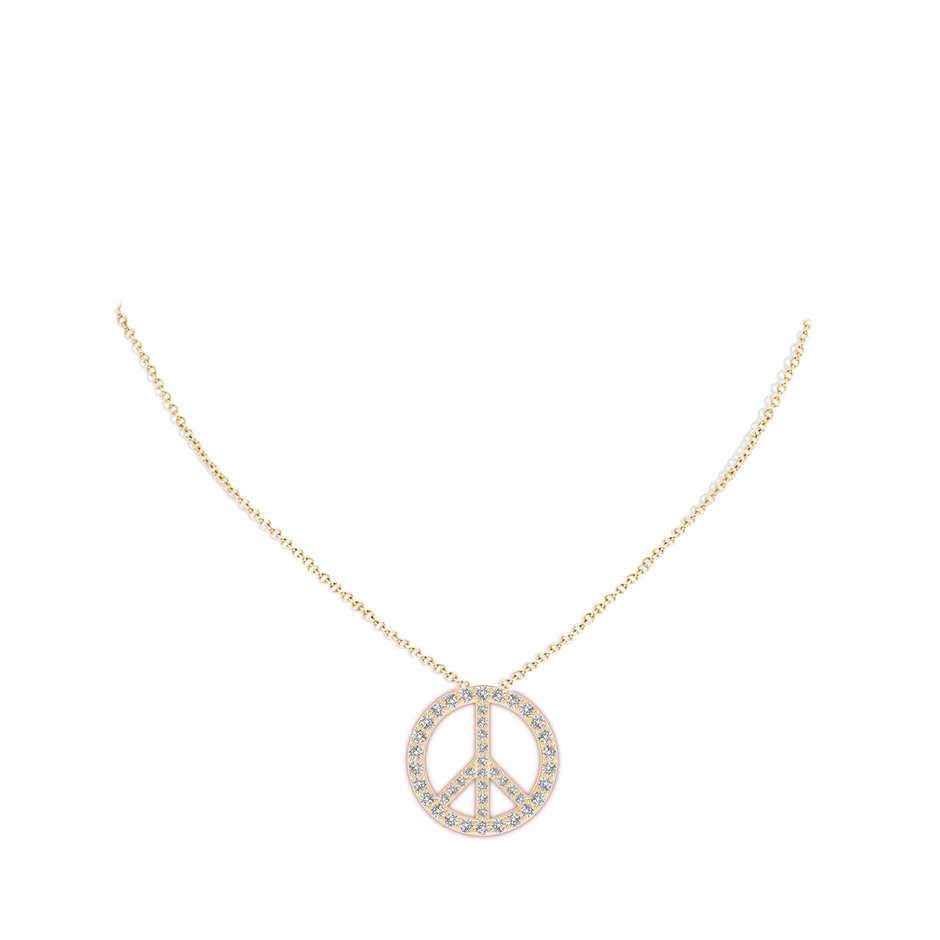 1.9mm IJI1I2 Prong-Set Diamond Peace Sign Pendant in Yellow Gold pen