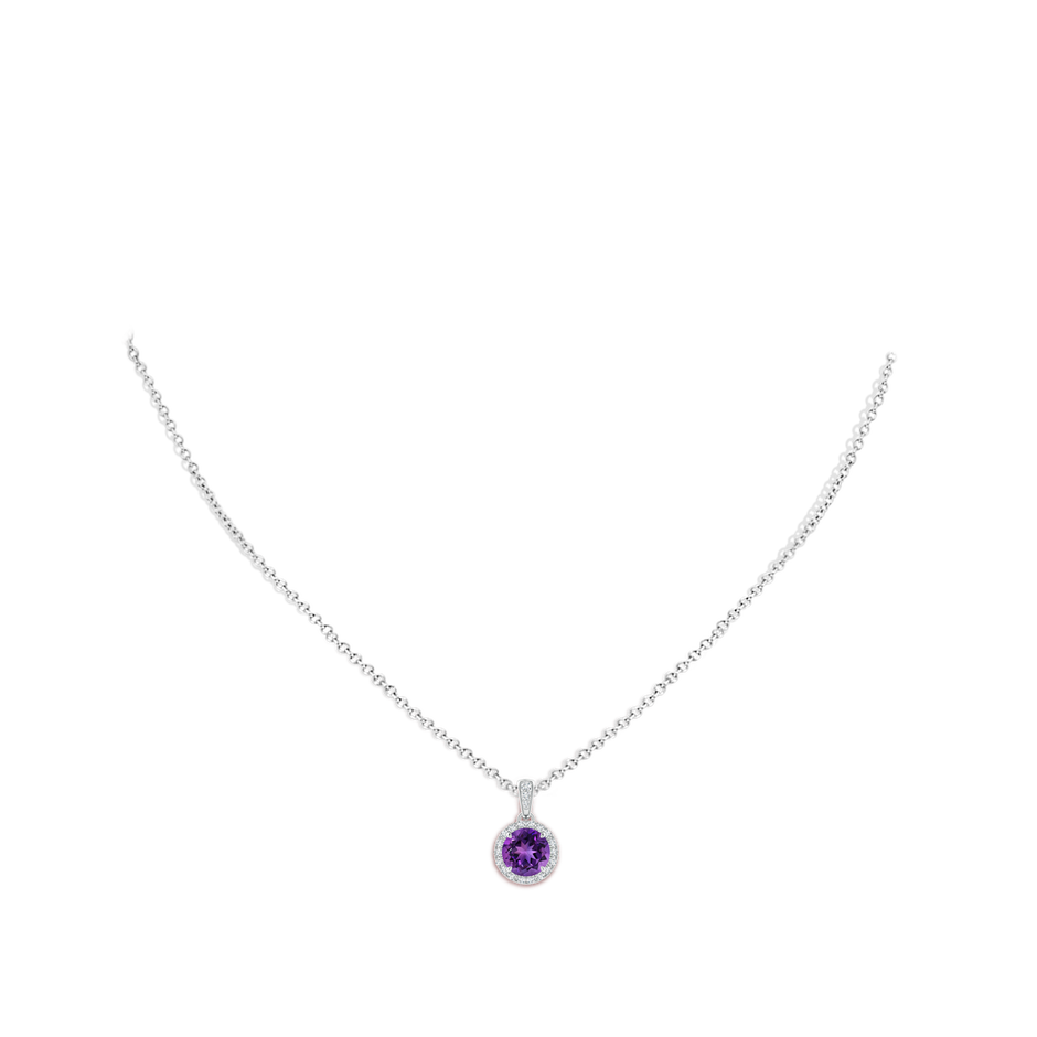 7mm AAAA Claw-Set Round Amethyst Pendant with Diamond Halo in White Gold pen