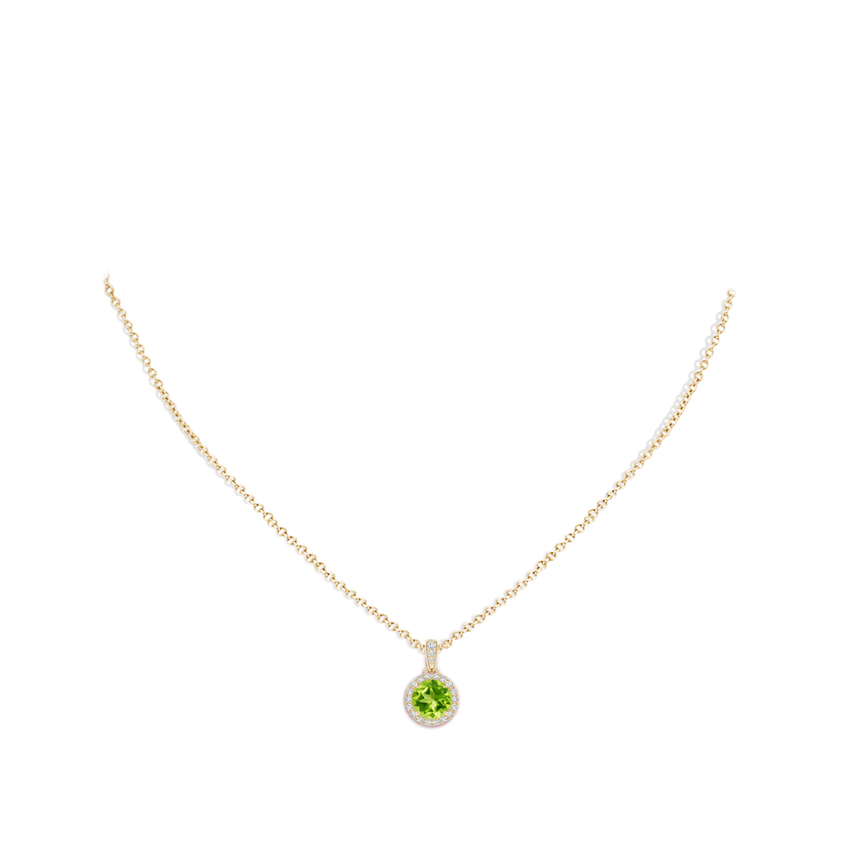 7mm AAA Claw-Set Round Peridot Pendant with Diamond Halo in Yellow Gold body-neck