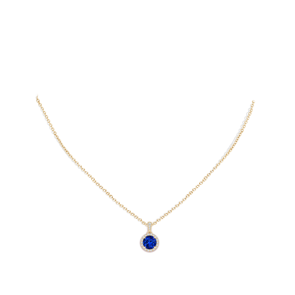 7mm AAAA Claw-Set Round Sapphire Pendant with Diamond Halo in Yellow Gold body-neck