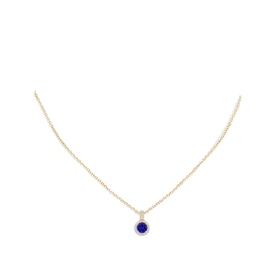 6mm AAAA Claw-Set Round Tanzanite Pendant with Diamond Halo in Yellow Gold body-neck