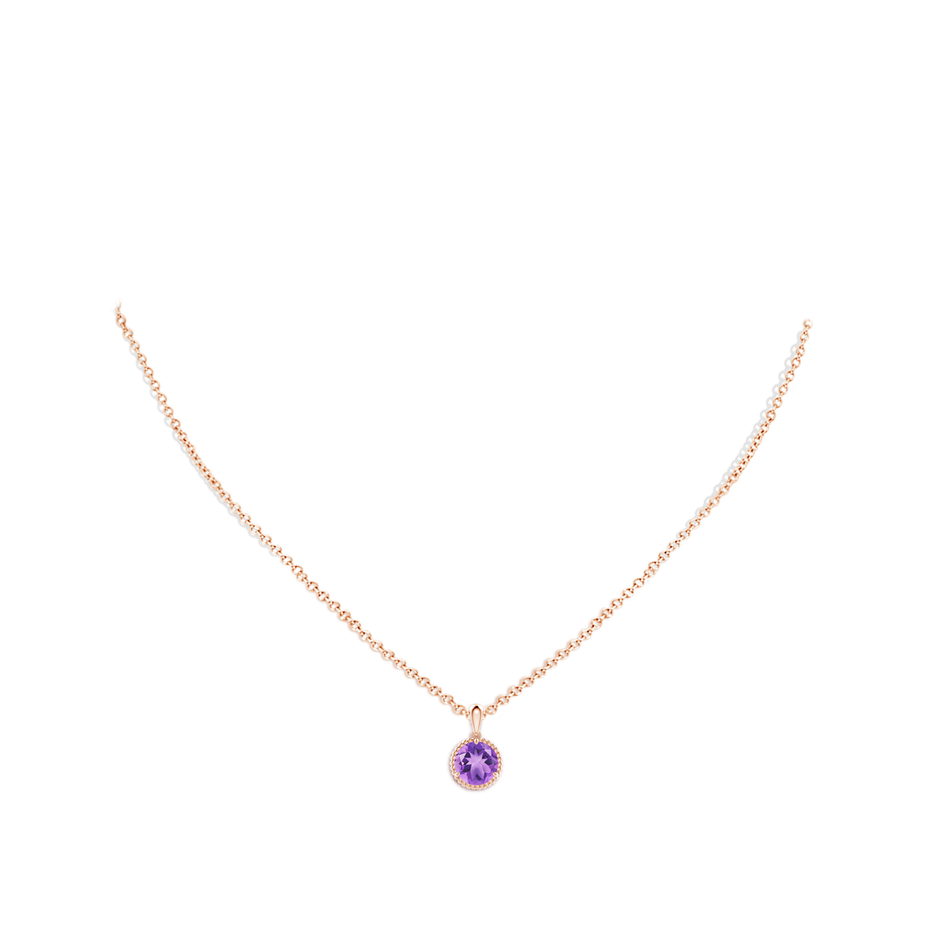 7mm A Rope-Framed Claw-Set Amethyst Solitaire Pendant in Rose Gold pen