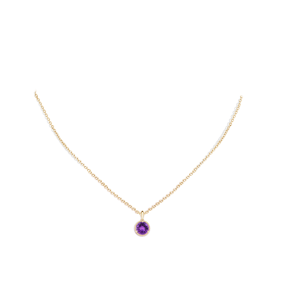 7mm AAA Rope-Framed Claw-Set Amethyst Solitaire Pendant in Yellow Gold pen