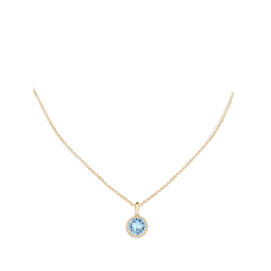 10mm AAA Rope-Framed Claw-Set Aquamarine Solitaire Pendant in Yellow Gold pen