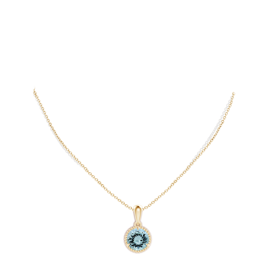 11.10x10.85x6.44mm AA GIA Certified Rope-Framed Aquamarine Solitaire Pendant in Yellow Gold pen