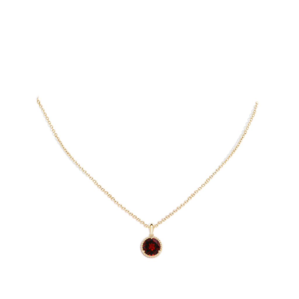 9mm AAAA Rope-Framed Claw-Set Garnet Solitaire Pendant in Yellow Gold pen