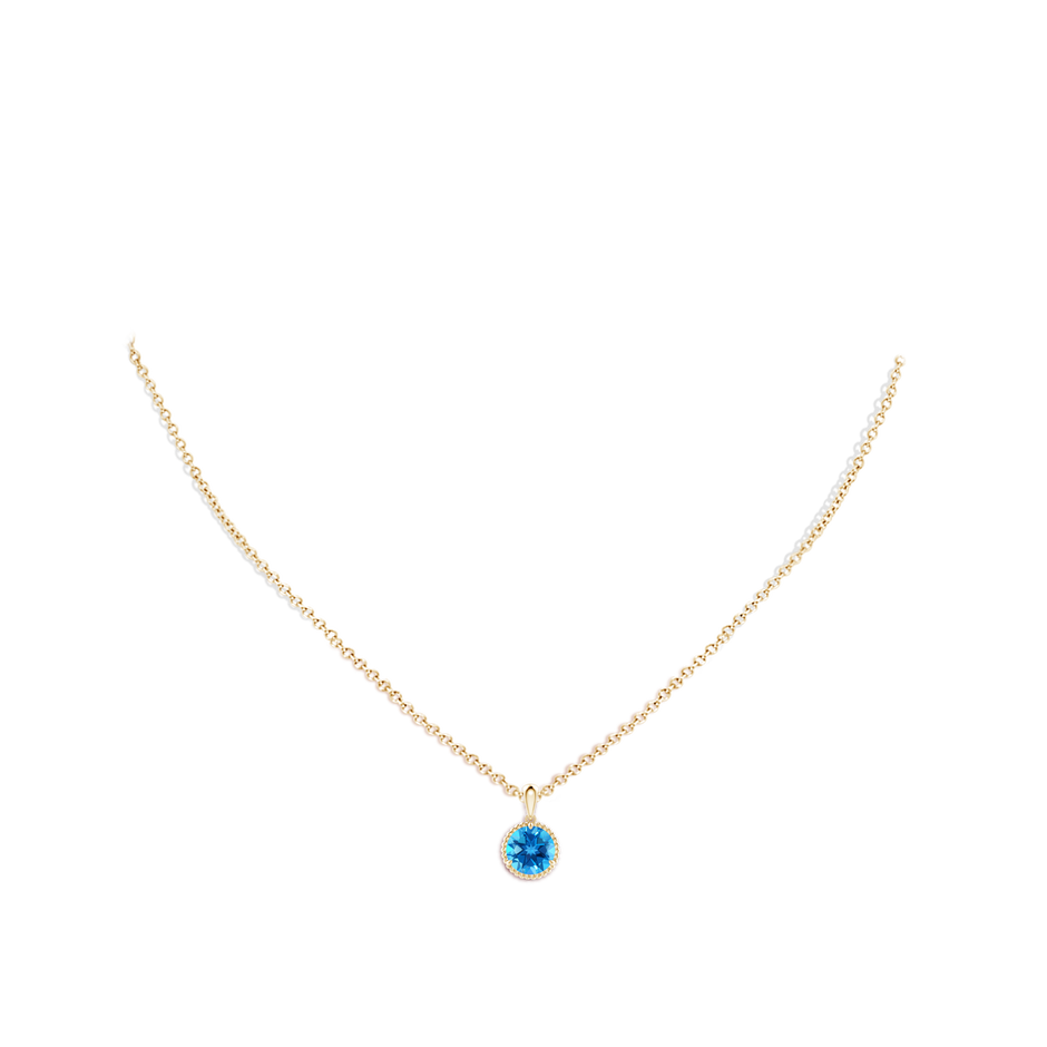 7mm AAAA Rope-Framed Claw-Set Swiss Blue Topaz Solitaire Pendant in Yellow Gold pen