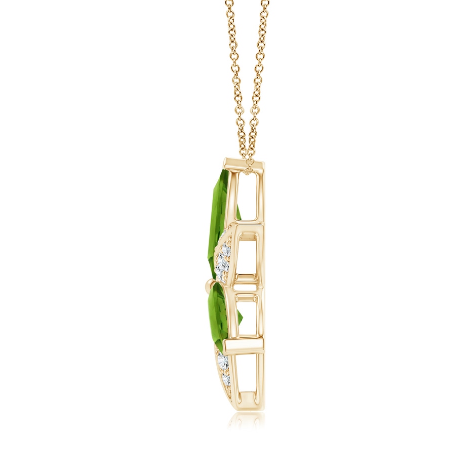 12x6mm AAAA Peridot and Diamond Trillium Flower Pendant in Yellow Gold product image