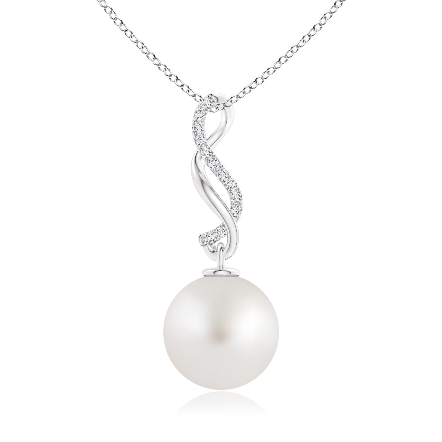 AA - South Sea Cultured Pearl / 7.26 CT / 14 KT White Gold