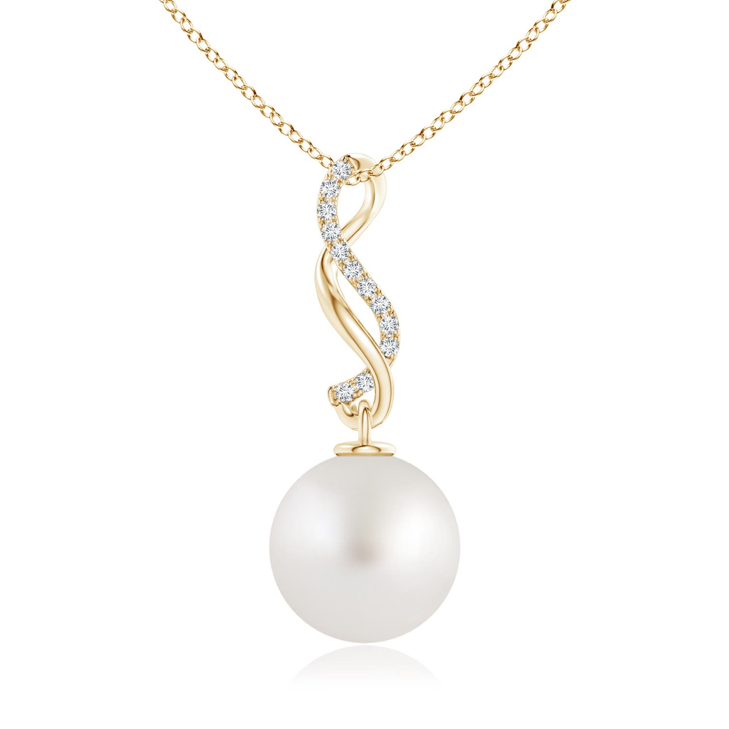 AA - South Sea Cultured Pearl / 7.26 CT / 14 KT Yellow Gold