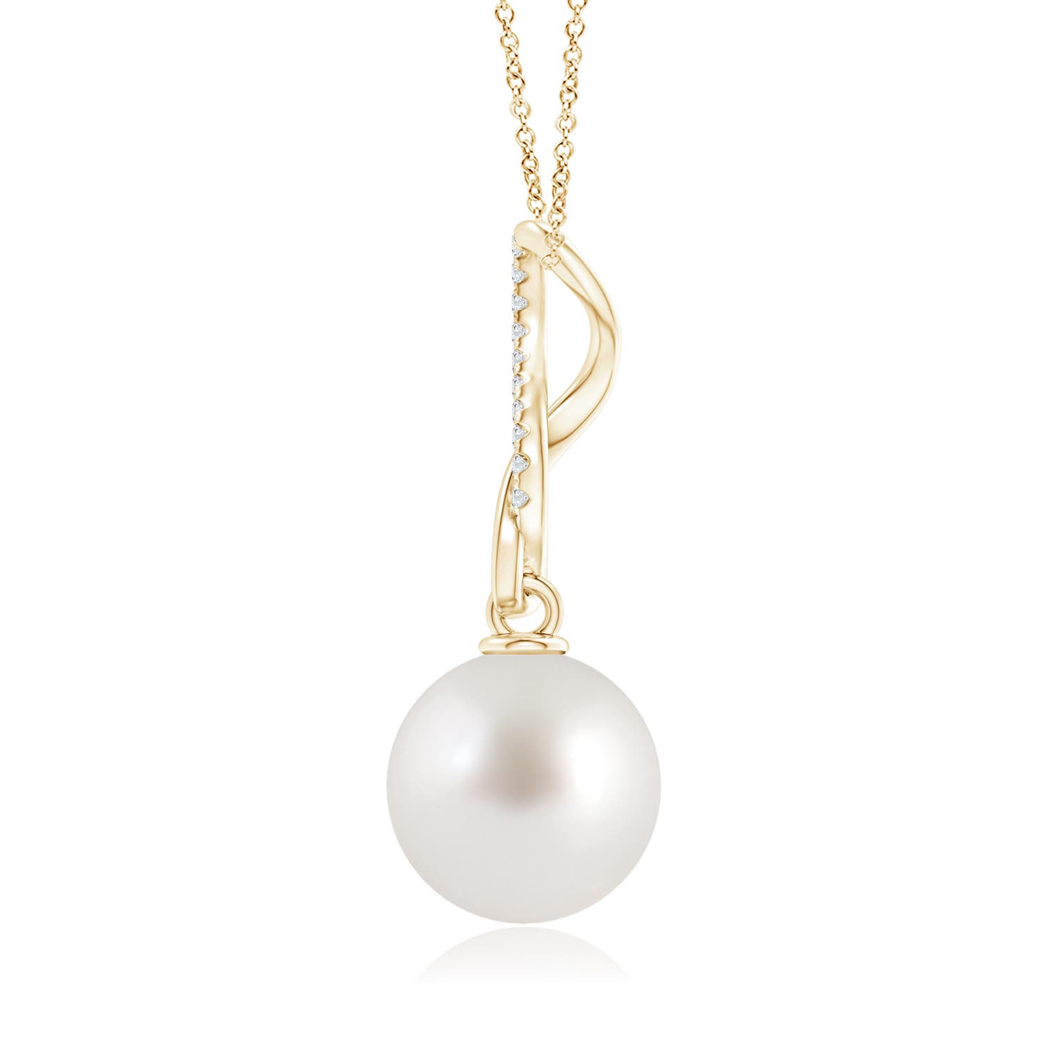 AAA - South Sea Cultured Pearl / 7.26 CT / 14 KT Yellow Gold