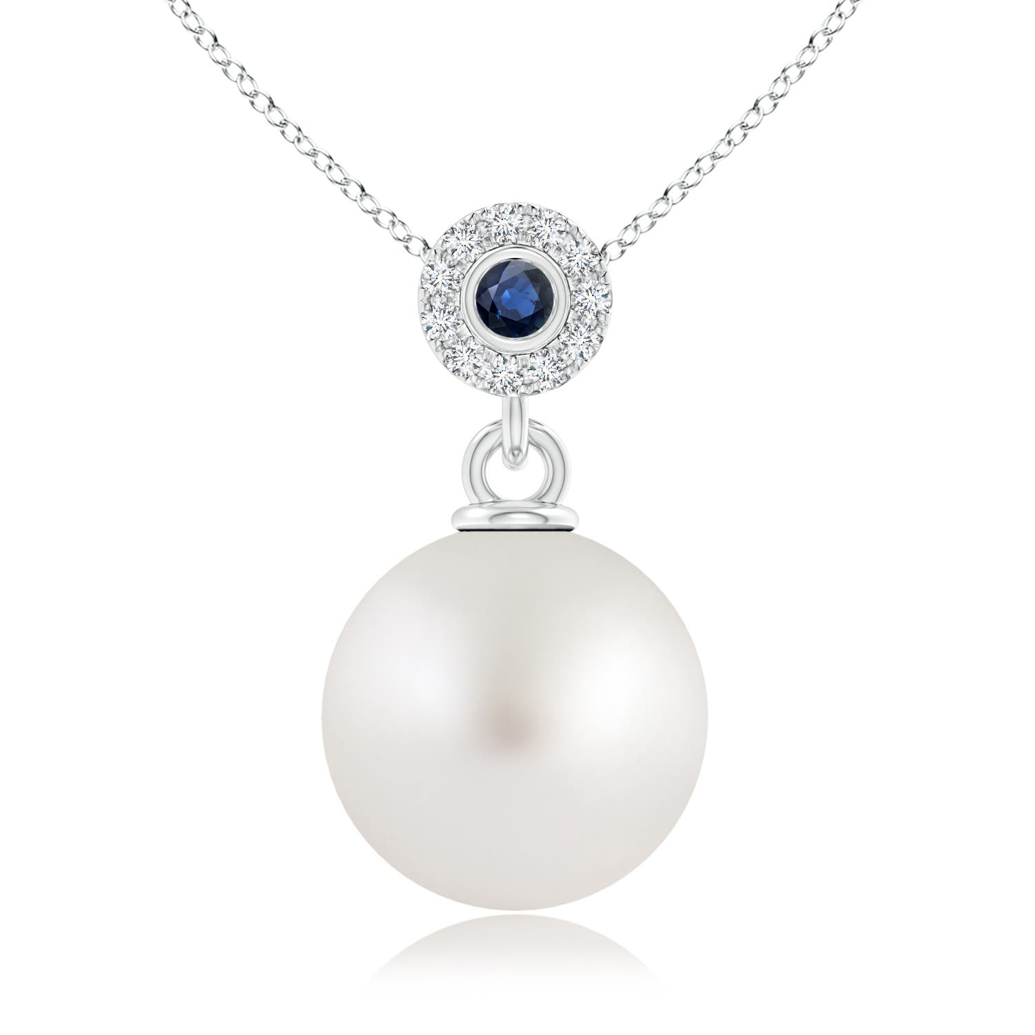 AA - South Sea Cultured Pearl / 7.31 CT / 14 KT White Gold