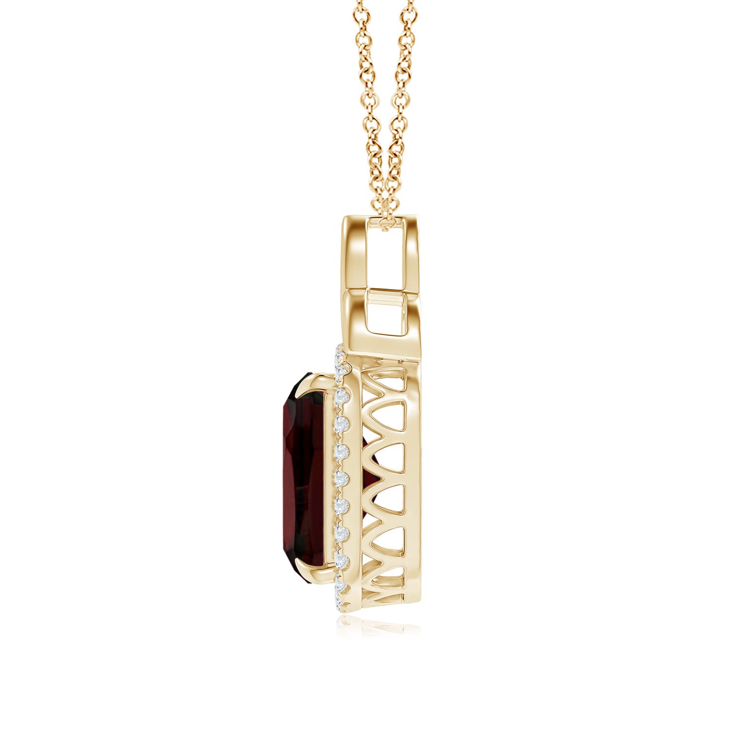 AA - Garnet / 5.65 CT / 14 KT Yellow Gold