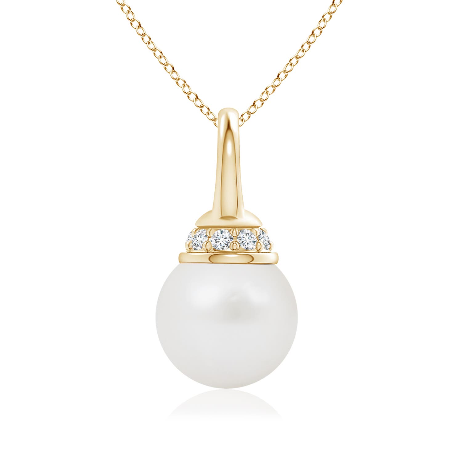 A - South Sea Cultured Pearl / 3.79 CT / 14 KT Yellow Gold