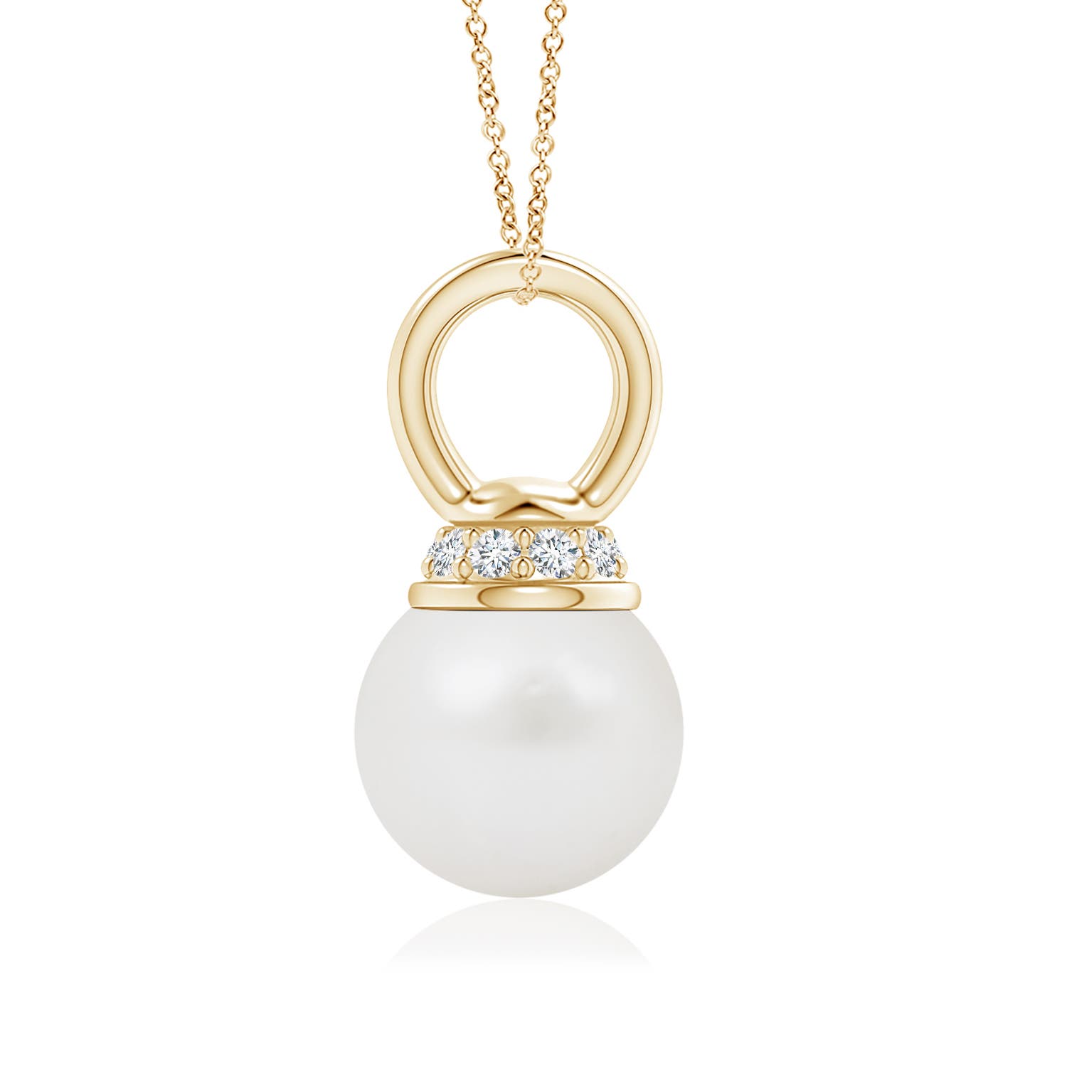 A - South Sea Cultured Pearl / 3.79 CT / 14 KT Yellow Gold