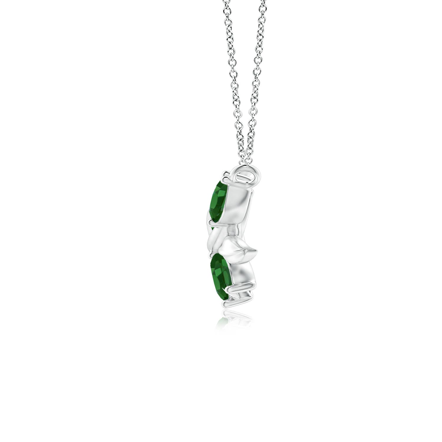 AAAA - Emerald / 0.78 CT / 14 KT White Gold