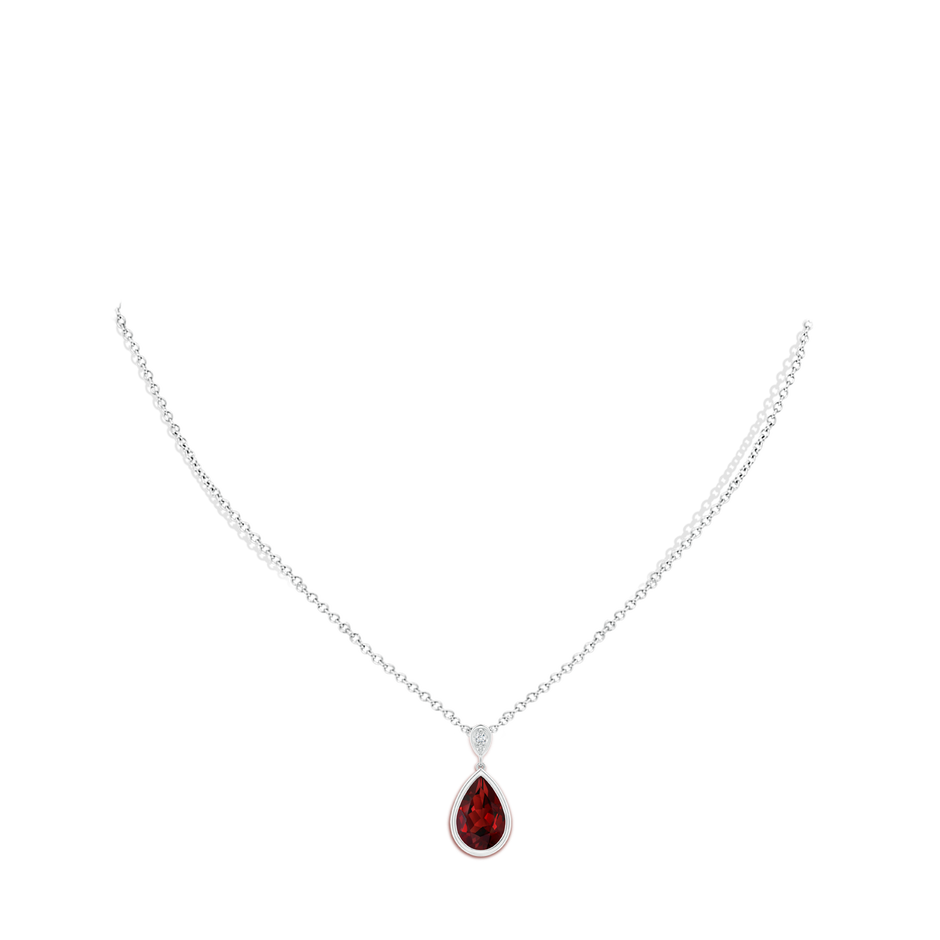 12x8mm AAAA Bezel-Set Garnet Teardrop Pendant with Diamond in S999 Silver pen
