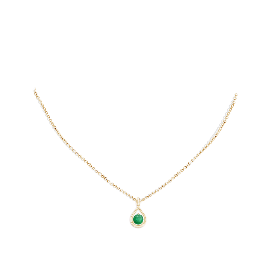 5mm A Solitaire Round Emerald Infinity Twist Pendant in Yellow Gold pen