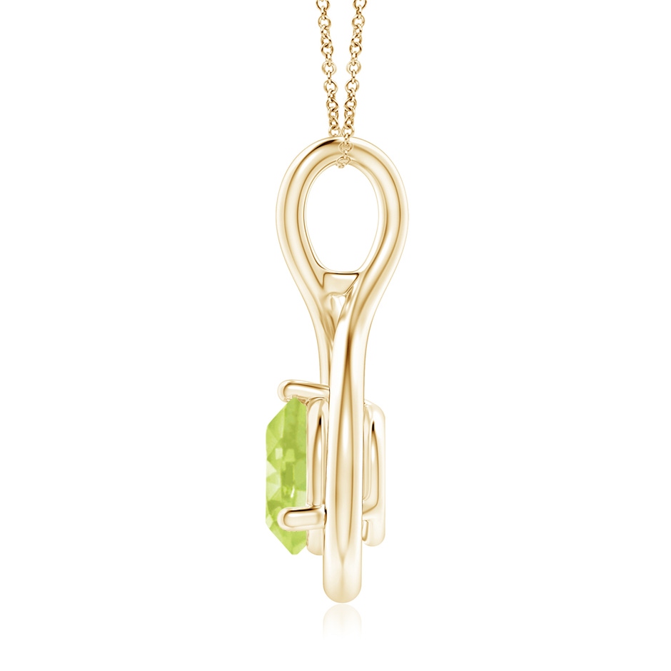 7mm A Solitaire Round Peridot Infinity Twist Pendant in Yellow Gold side 1