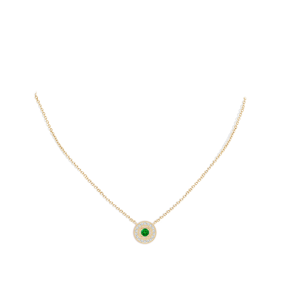 3mm AAAA Vintage Style Emerald Halo Pendant with Milgrain Detailing in Yellow Gold pen