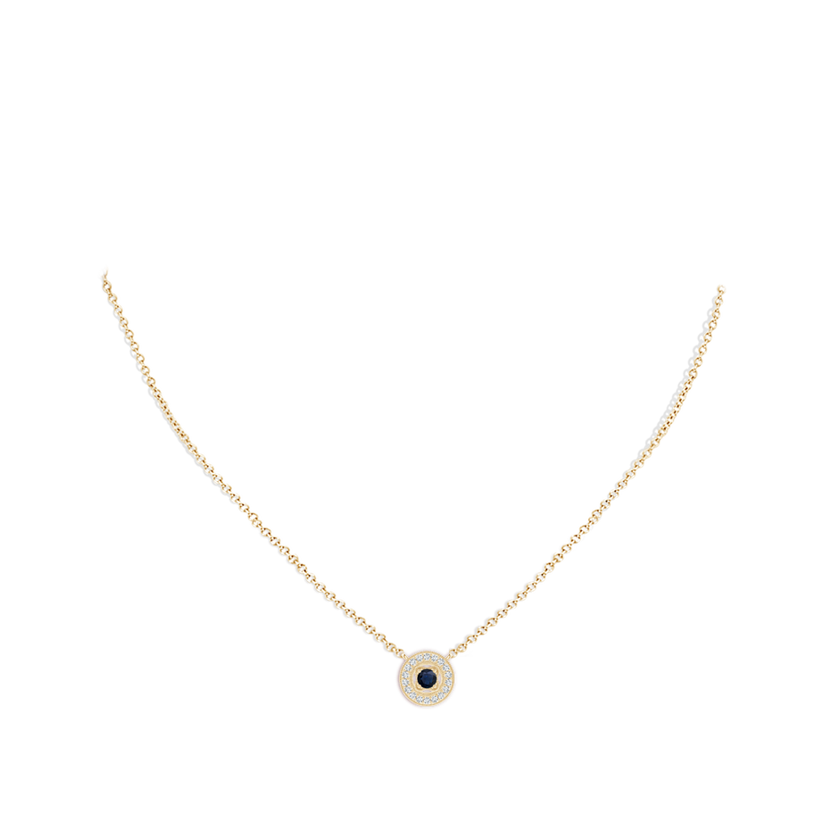 2.5mm A Vintage Style Sapphire Halo Pendant with Milgrain Detailing in Yellow Gold pen