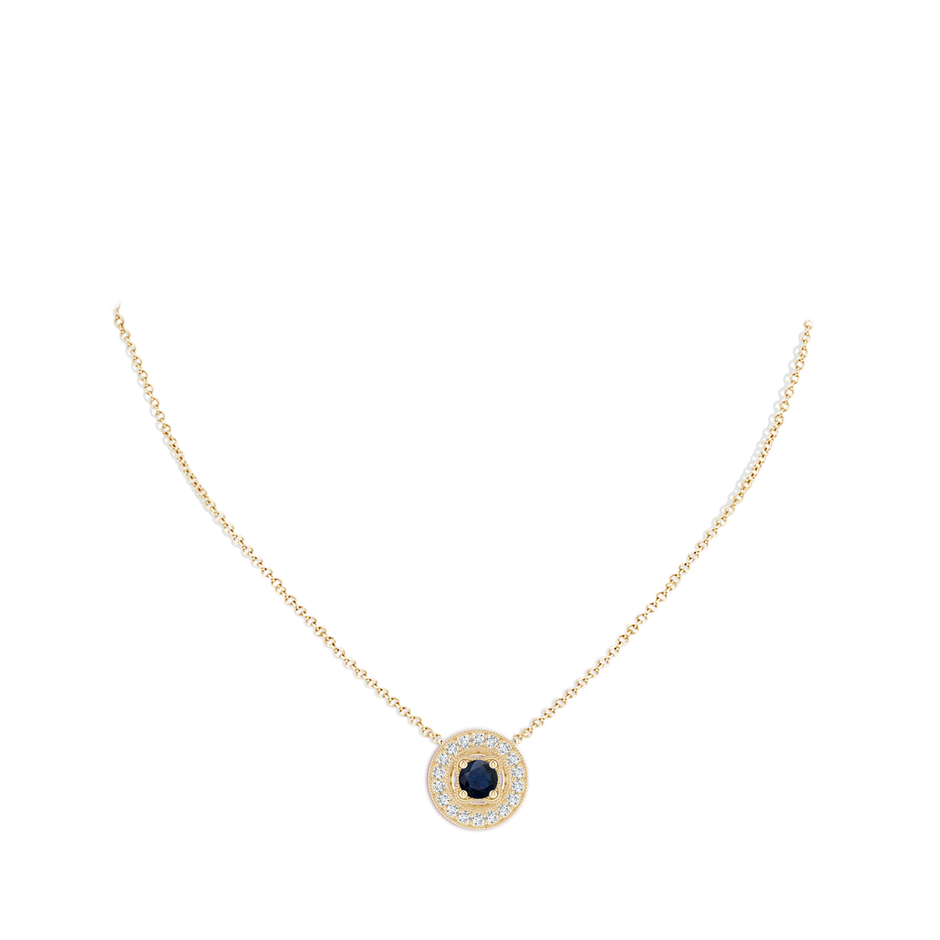 6mm A Vintage Style Sapphire Halo Pendant with Milgrain Detailing in Yellow Gold pen