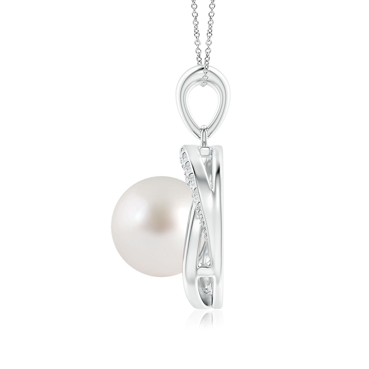 AAA - South Sea Cultured Pearl / 5.36 CT / 14 KT White Gold