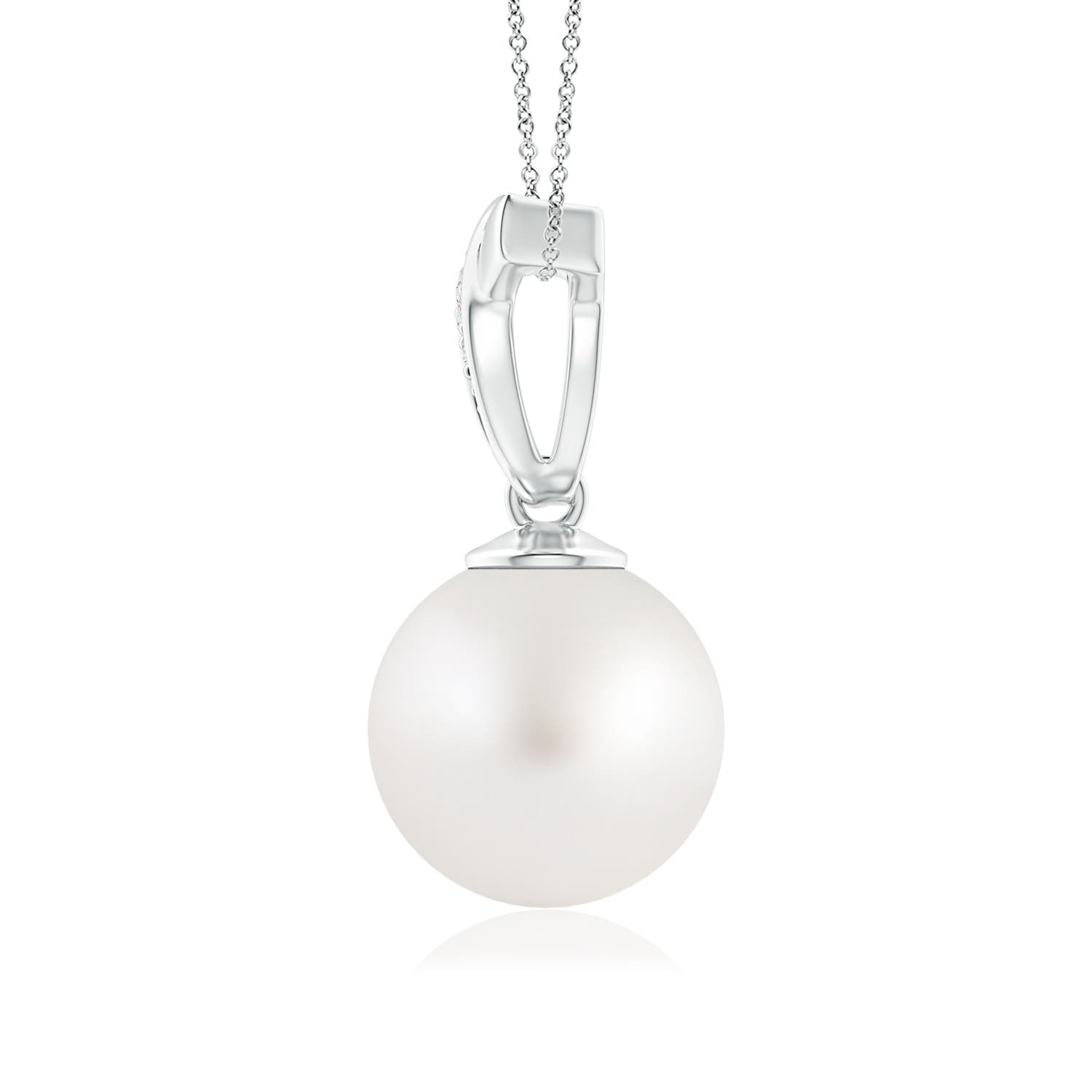 AA - South Sea Cultured Pearl / 7.23 CT / 14 KT White Gold