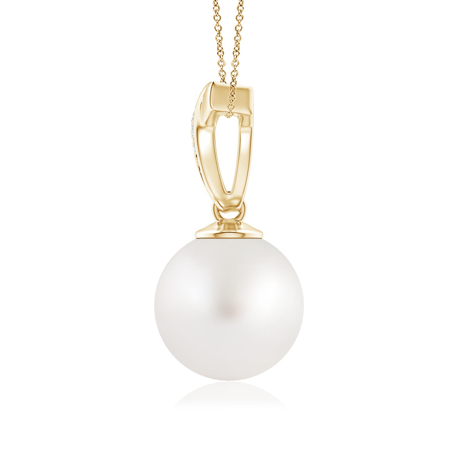 AA - South Sea Cultured Pearl / 7.23 CT / 14 KT Yellow Gold