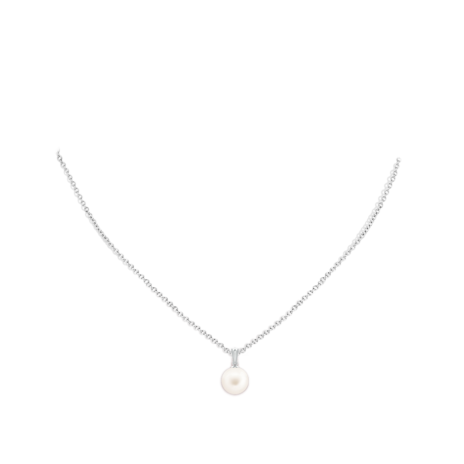 9mm AA Freshwater Pearl Pendant with Ornate Bale in P950 Platinum pen