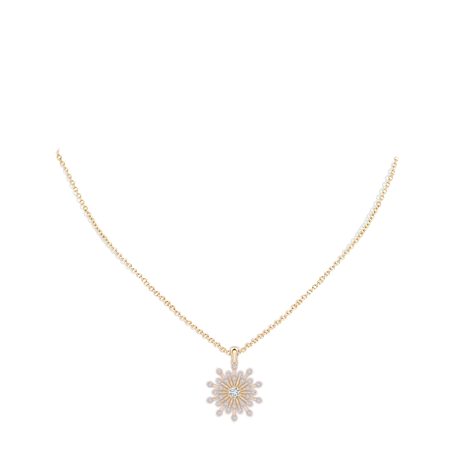 3.8mm HSI2 Prong-Set Diamond Sunburst Pendant in Yellow Gold pen