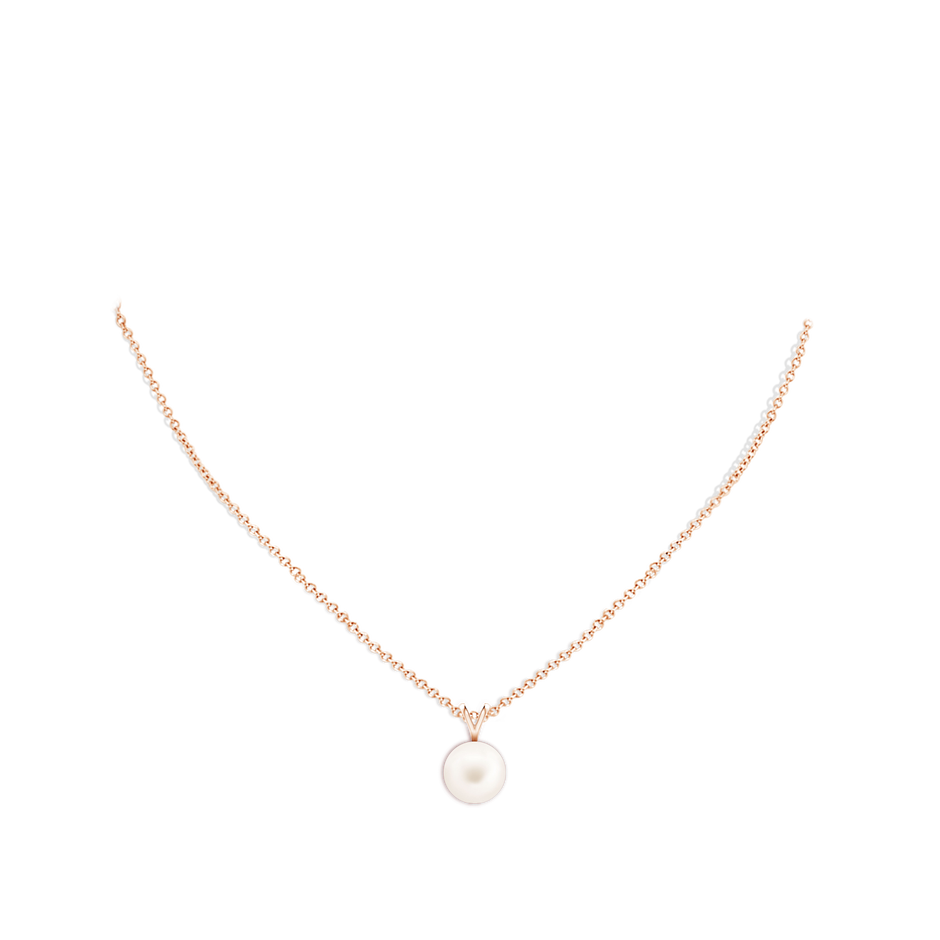 10mm AA Freshwater Pearl Solitaire V-Bale Pendant in Rose Gold body-neck