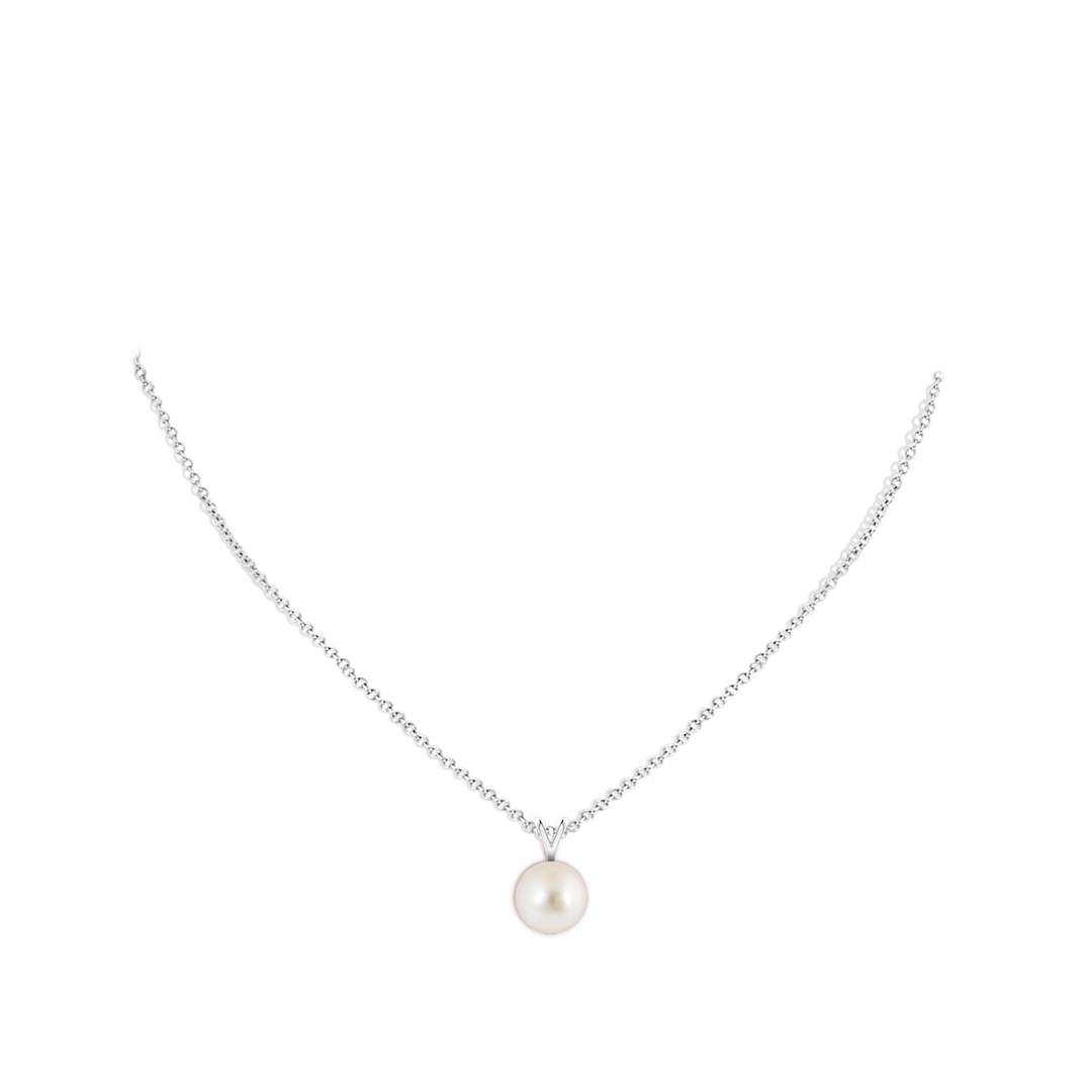 10mm AAAA South Sea Pearl Solitaire V-Bale Pendant in White Gold - body_neck