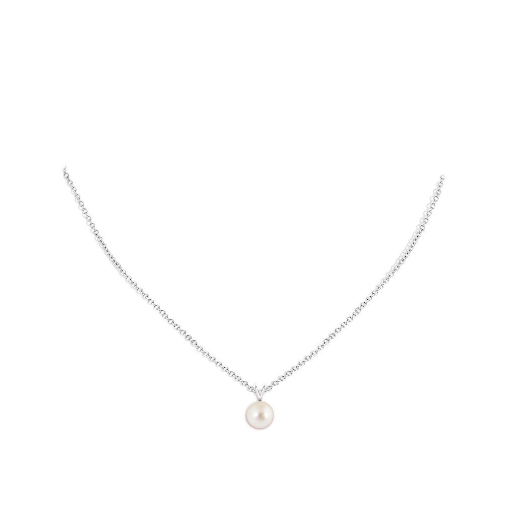 8mm AAAA South Sea Pearl Solitaire V-Bale Pendant in White Gold Body-Neck