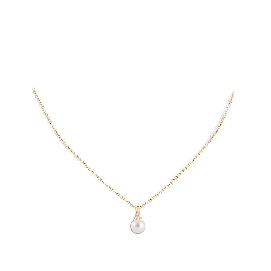 8mm AAA Classic Solitaire South Sea Pearl Pendant in Yellow Gold body-neck