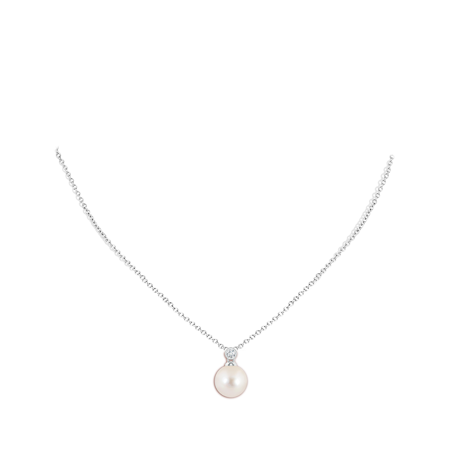 10mm AAAA Freshwater Pearl Pendant with Bezel Diamond in P950 Platinum body-neck