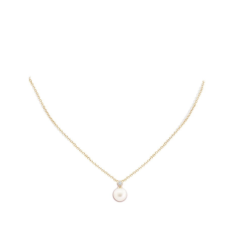 8mm AA Freshwater Pearl Pendant with Bezel Diamond in Yellow Gold body-neck