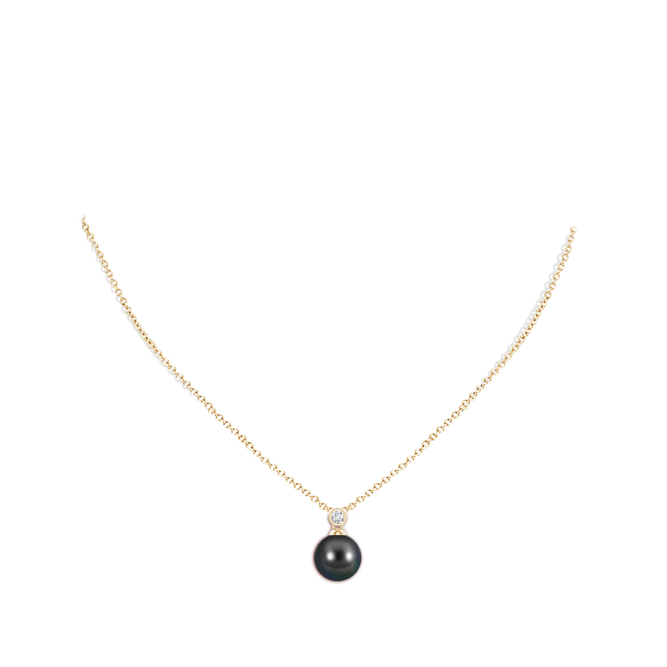 10mm AA Tahitian Pearl Pendant with Bezel Diamond in Yellow Gold body-neck