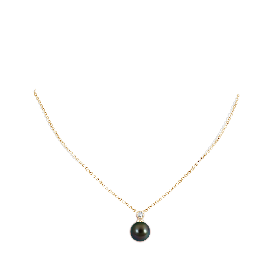 10mm AAAA Tahitian Pearl Pendant with Bezel Diamond in Yellow Gold body-neck