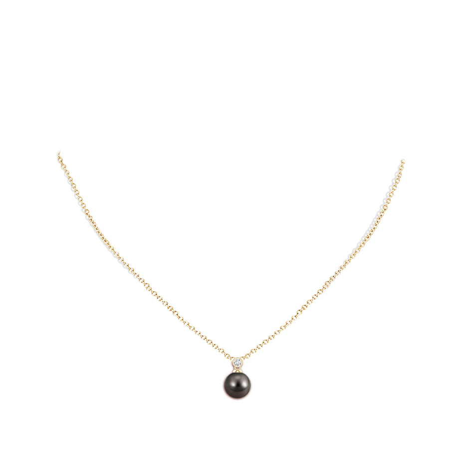 8mm AAA Tahitian Pearl Pendant with Bezel Diamond in Yellow Gold body-neck