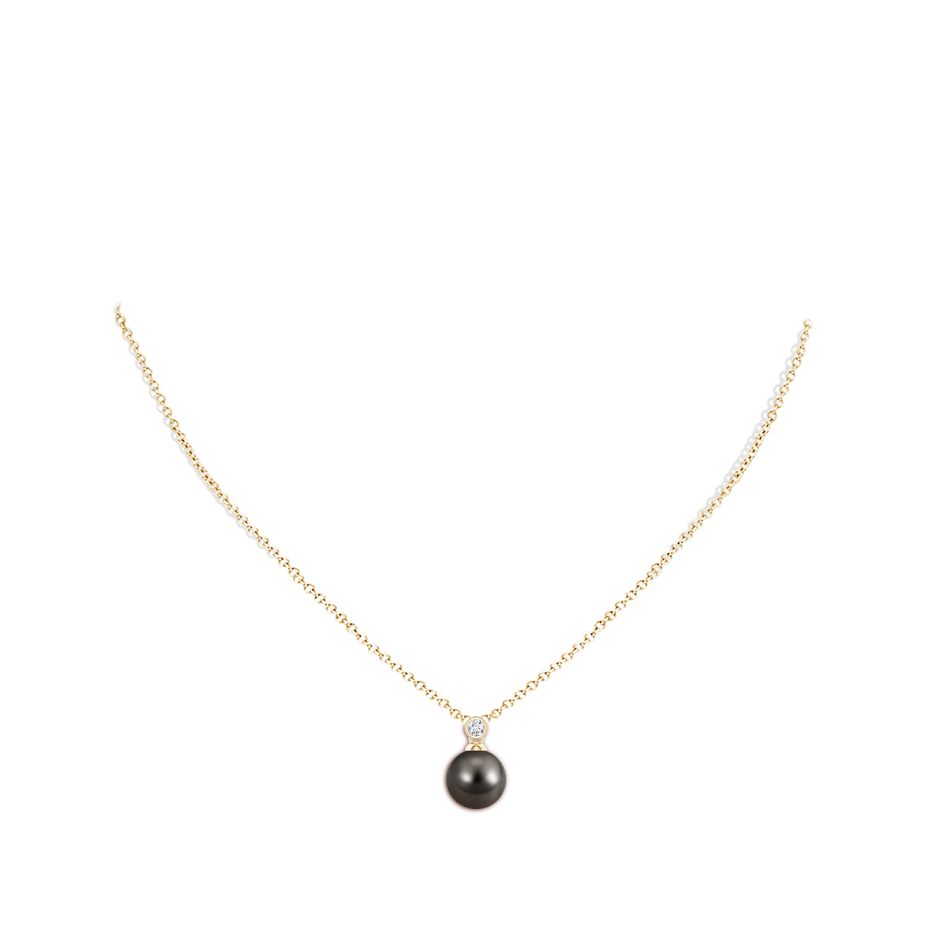 9mm AAA Tahitian Pearl Pendant with Bezel Diamond in Yellow Gold body-neck