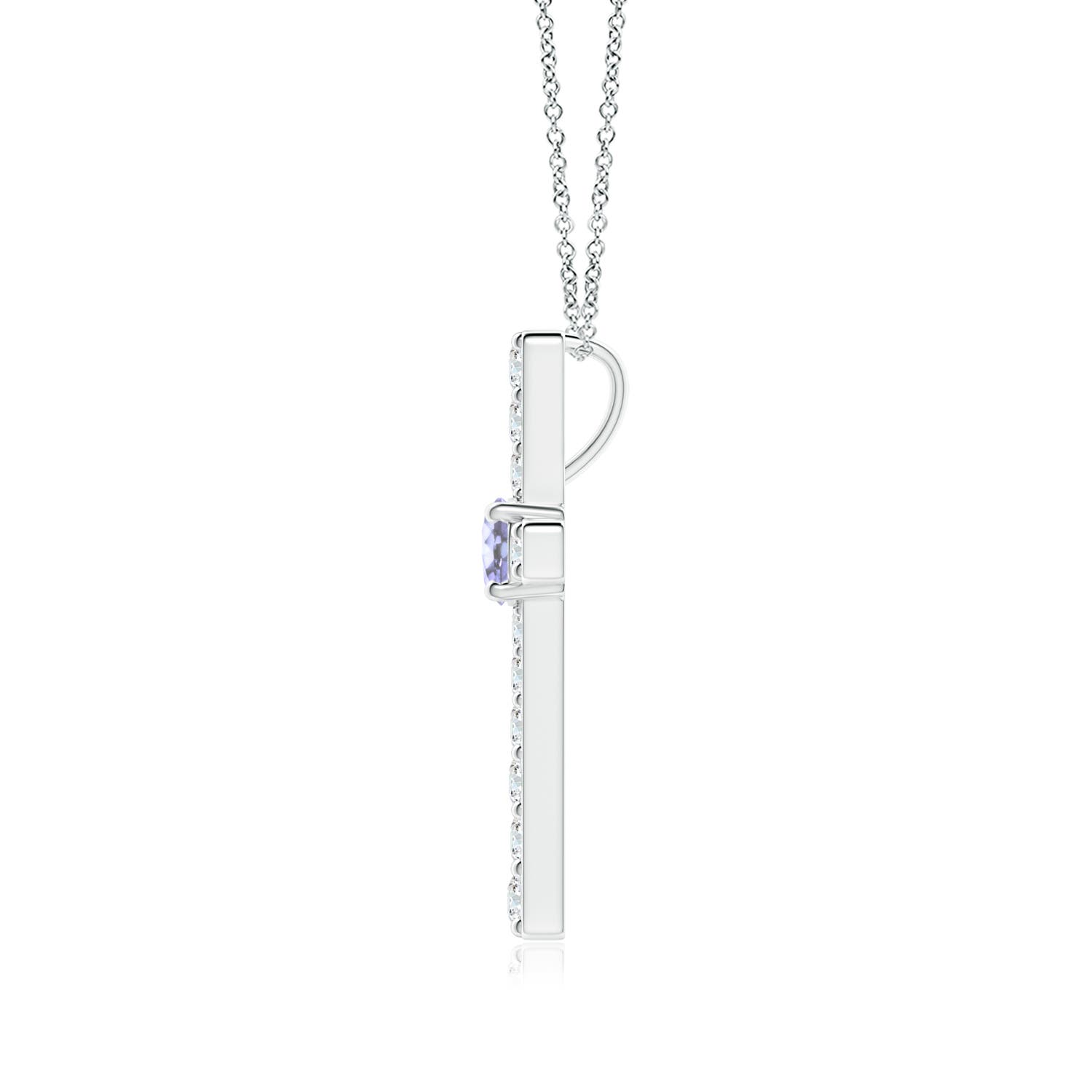 A - Tanzanite / 0.46 CT / 14 KT White Gold