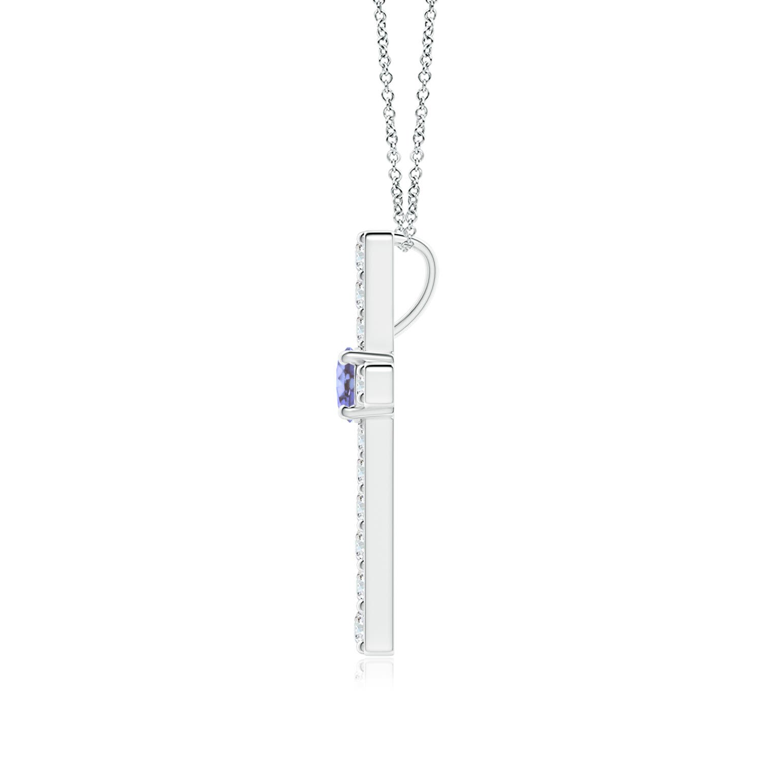 AA - Tanzanite / 0.46 CT / 14 KT White Gold