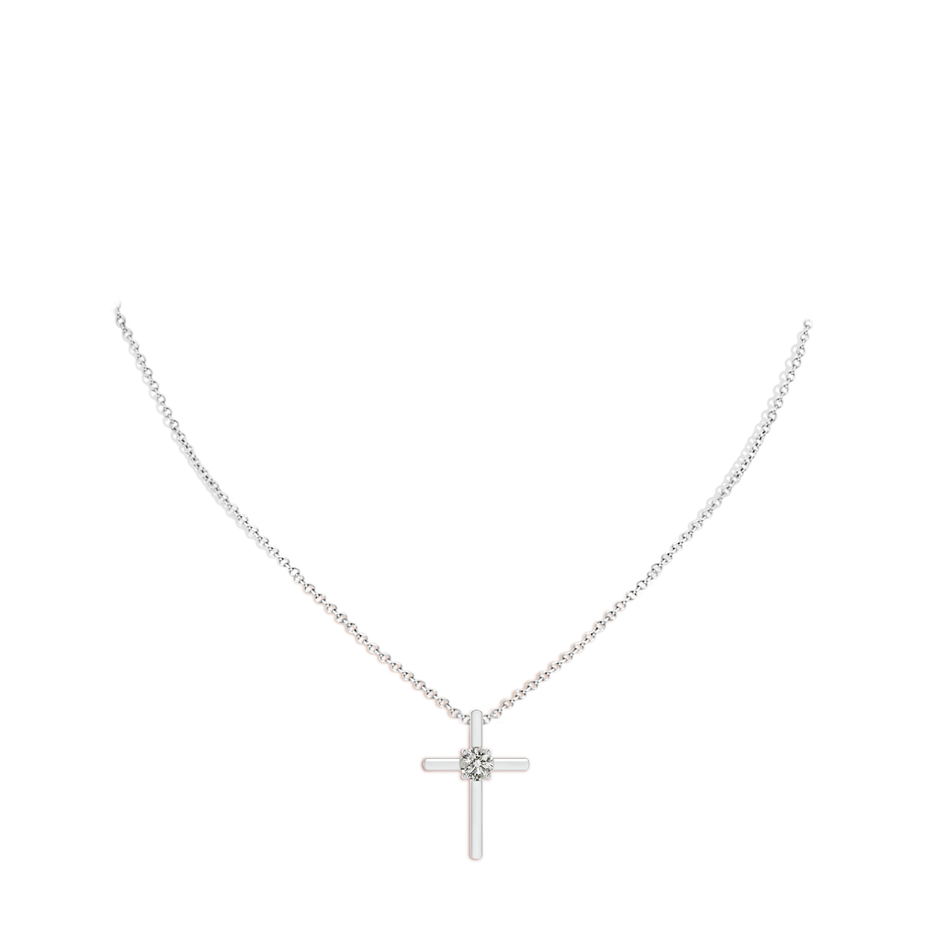 6.4mm KI3 Diamond Solitaire Cross Pendant in 18K White Gold pen