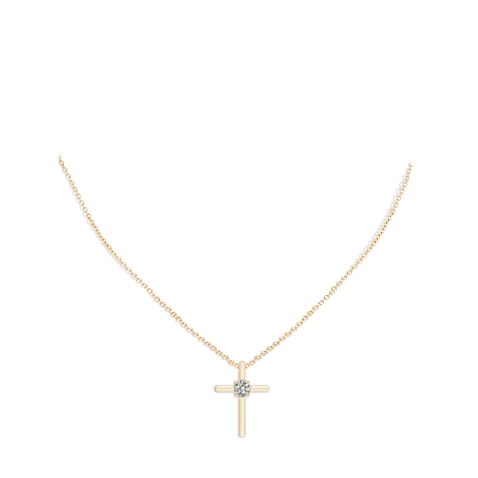 6.4mm KI3 Diamond Solitaire Cross Pendant in Yellow Gold pen
