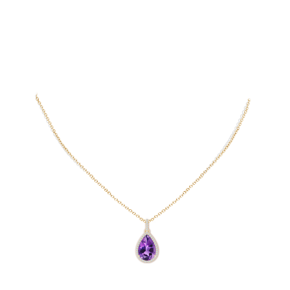 15x10mm AAA Pear-Shaped Amethyst Halo Pendant with Diamonds in Yellow Gold pen